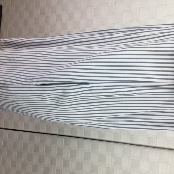 Beachlunchlounge Off Shoulder Dress w/pockets, S/P - Picture 7 of 7